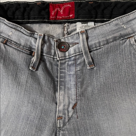 Gray retro bell bottom Levi’s - Picture 4 of 9